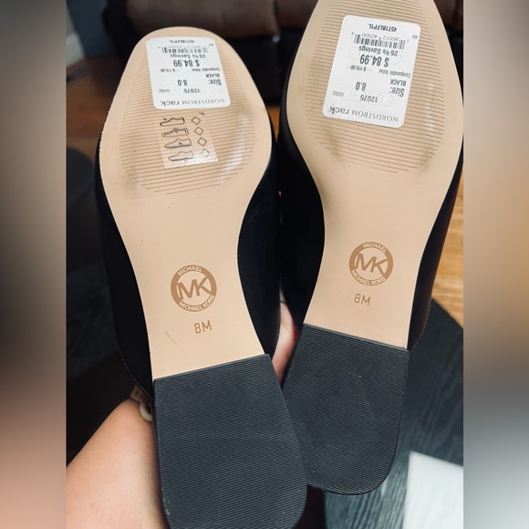 MK beautiful black flats/ loafers. Brand new!! Size 8 - Picture 6 of 7